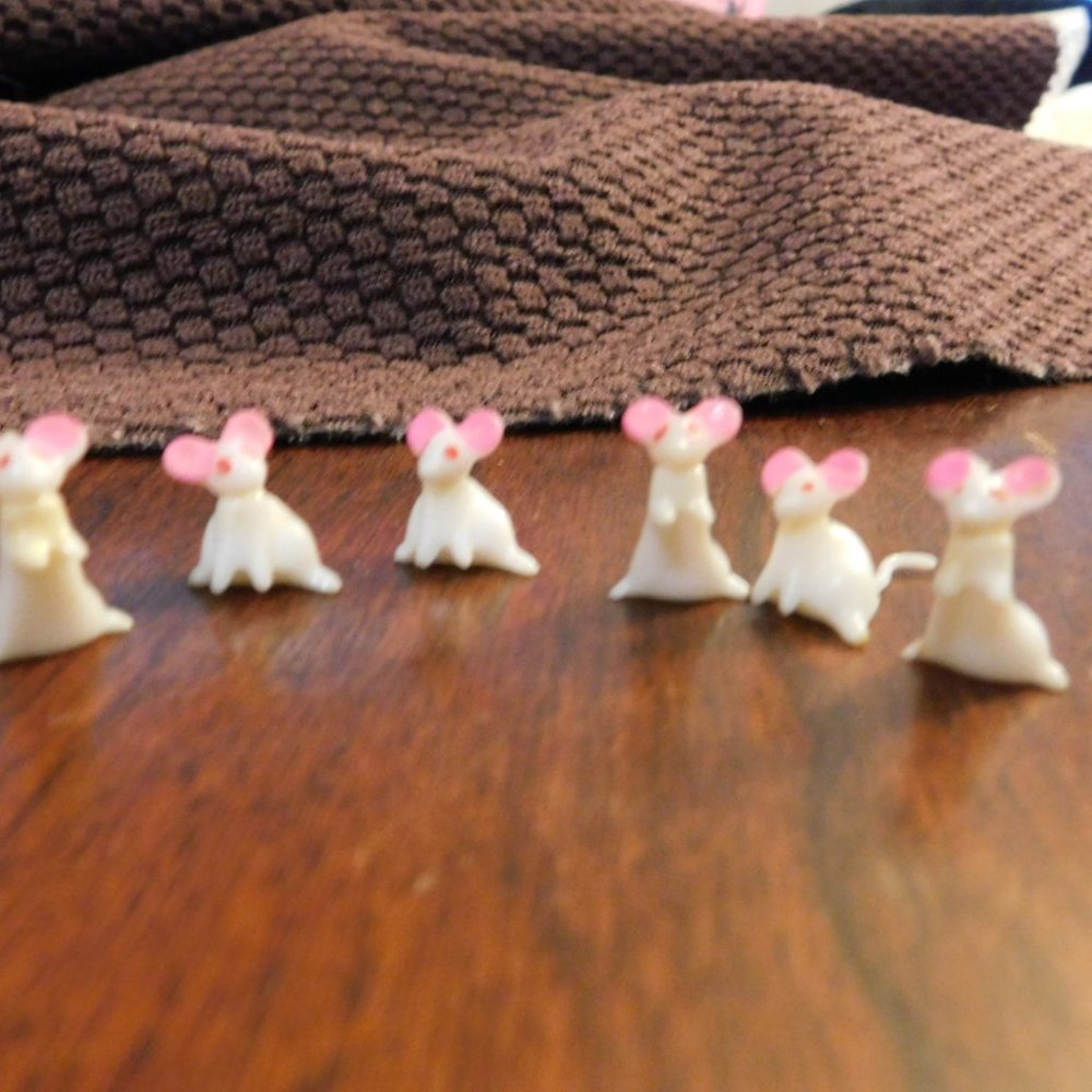 Mouse Collection Plastic Micro Small toys - Picture 2 of 4